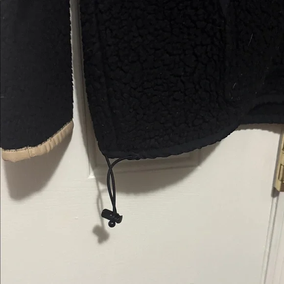 🖤 **J.Crew Polartec® Fleece Half-Zip Pullover – Black w/ Tan Trim (XS)** 🤍 - Picture 6 of 10
